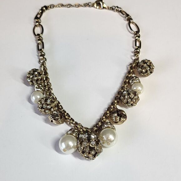 Mythologie Rhinestones & Pearl's (faux) Necklace. - Picture 6 of 8